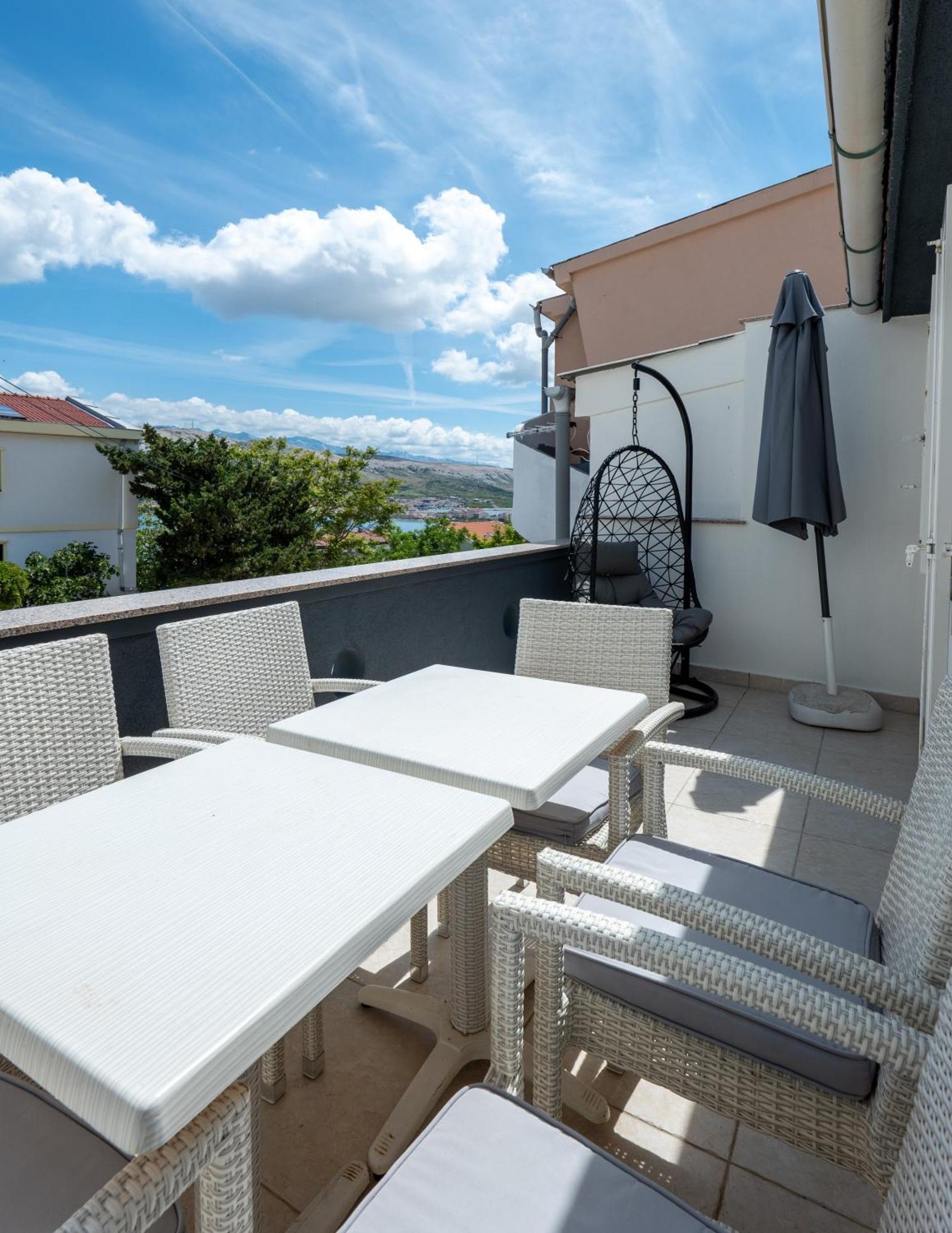 Apartments Tanja & Josipa Pag Town Exterior photo